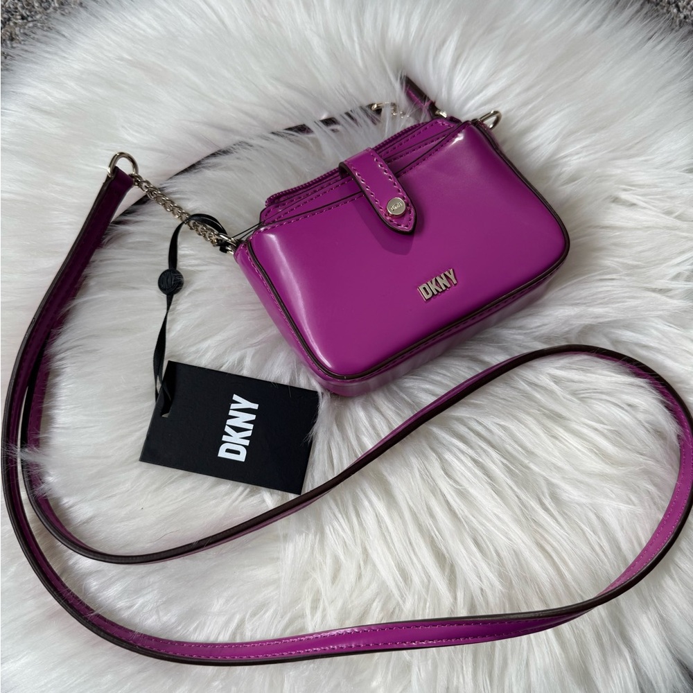 NWT DKNY Thomasy Micro Crossbody Chain Bag Fuchsia